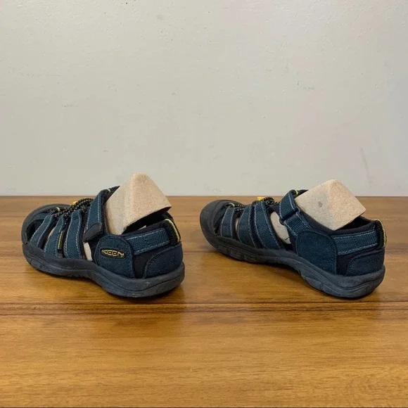 Keen Newport H2 Waterproof Youth Sandal - Picture 6 of 8